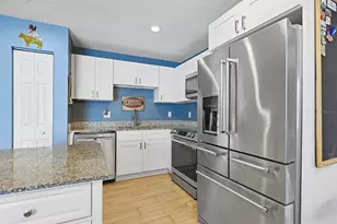 1001 Alpine Dr, Brandon, FL 33510 - Photo 9