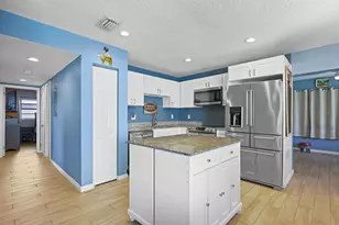 1001 Alpine Dr, Brandon, FL 33510 - Photo 7