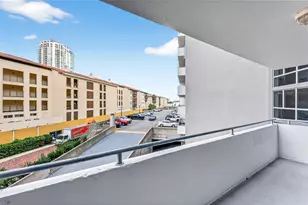 470 3rd St S, Saint Petersburg, FL 33701 - Photo 37