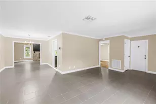 566 NW Magnolia Cir, Crystal River, FL 34428 - Photo 7