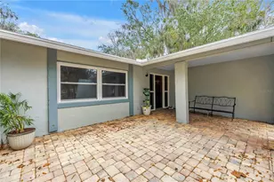 566 NW Magnolia Cir, Crystal River, FL 34428 - Photo 5