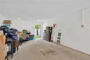 842 Tennyson Mill Cir, Tampa, FL 33619 - Photo 31