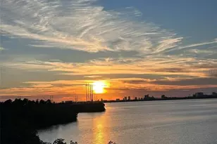 842 Tennyson Mill Cir, Tampa, FL 33619 - Photo 15