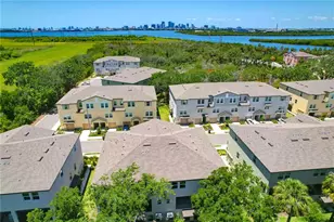 842 Tennyson Mill Cir, Tampa, FL 33619 - Photo 31