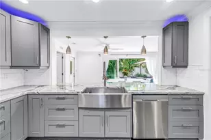 6731 14th Way S, Saint Petersburg, FL 33705 - Photo 13