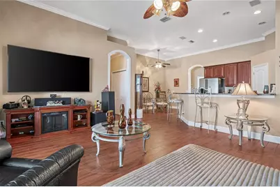 11610 Grove Arcade Drive, Riverview, FL 33569 - Photo 9