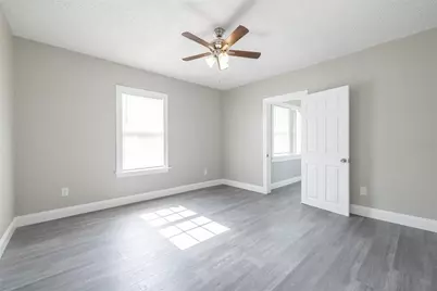 2402 W North B Street, Tampa, FL 33609 - Photo 17