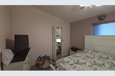 1025 SW 113th Terrace, Pembroke Pines, FL 33025 - Photo 13