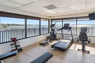 634 Edgewater Dr, Dunedin, FL 34698 - Photo 43
