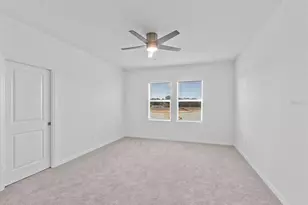 3375 Lapis Lk Dr, Zephyrhills, FL 33541 - Photo 17