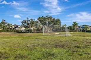 11742 Forest Park Cir, Bradenton, FL 34211 - Photo 33