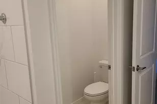 34917 Kircher Dr, Zephyrhills, FL 33541 - Photo 19