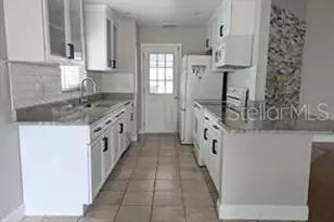 2075 Shadow Pine Dr, Brandon, FL 33511 - Photo 7