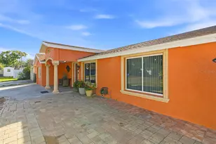 7102 Harbor Hills Ct, Tampa, FL 33615 - Photo 5