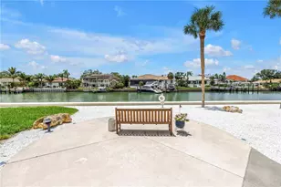 5220 Brittany Dr S, Saint Petersburg, FL 33715 - Photo 39