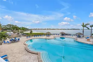 5220 Brittany Dr S, Saint Petersburg, FL 33715 - Photo 67
