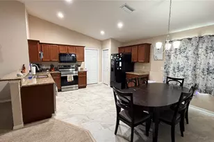 3227 52nd Cir E, Palmetto, FL 34221 - Photo 5