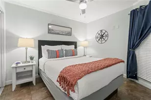 2506 N Rocky Point Dr, Tampa, FL 33607 - Photo 9