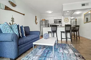 2506 N Rocky Point Dr, Tampa, FL 33607 - Photo 7