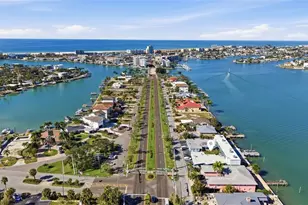 16 Paradise Ln, Saint Petersburg, FL 33706 - Photo 21