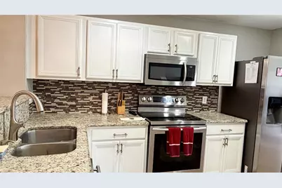 6930 Hawthorne Trace Lane, Riverview, FL 33578 - Photo 7