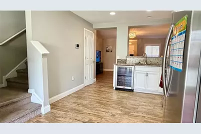 6930 Hawthorne Trace Lane, Riverview, FL 33578 - Photo 9