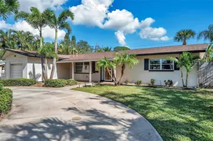 2825 60th St N, Saint Petersburg, FL 33710 - Photo 3