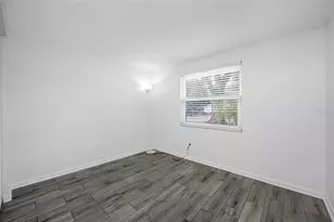 2804 Cedaridge Dr, Tampa, FL 33618 - Photo 69