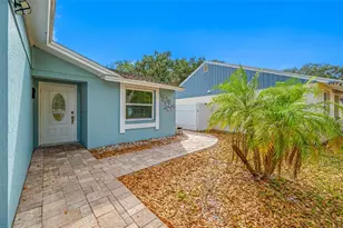 2804 Cedaridge Dr, Tampa, FL 33618 - Photo 15