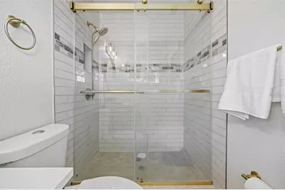 248 79th Avenue NE, Saint Petersburg, FL 33702 - Photo 21