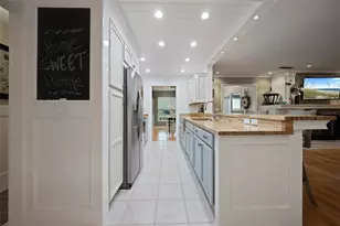 12014 Nicklaus Cir, Tampa, FL 33624 - Photo 15
