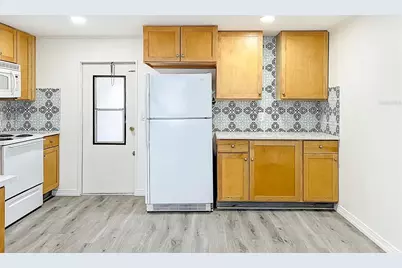 131 Jason Dr, Valrico, FL 33594 - Photo 5