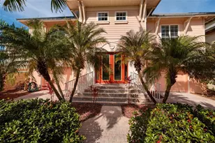 102 Wimbledon Ct, Redington Shores, FL 33708 - Photo 1