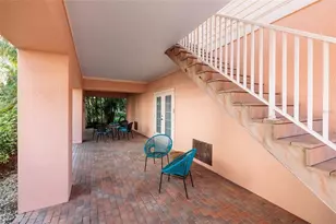 102 Wimbledon Ct, Redington Shores, FL 33708 - Photo 37