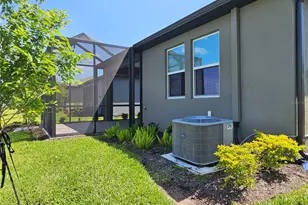 3776 Maxwell Park Dr, Sun City Center, FL 33573 - Photo 7