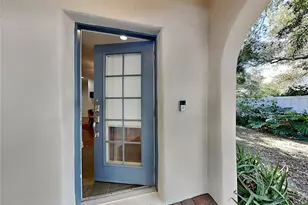 3132 Santorini Ct, Tampa, FL 33611 - Photo 5