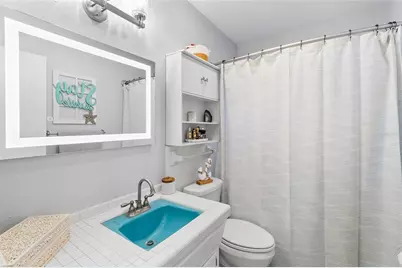 9717 54th Avenue N, Saint Petersburg, FL 33708 - Photo 21