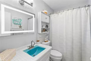 9717 54th Ave N, Saint Petersburg, FL 33708 - Photo 21