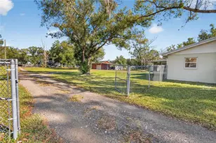 902 Charlie Griffin Rd, Plant City, FL 33566 - Photo 67