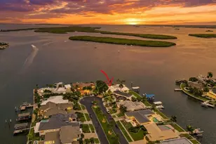 891 Island Way, Clearwater Beach, FL 33767 - Photo 1