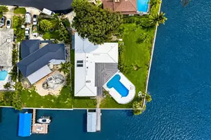 891 Island Way, Clearwater Beach, FL 33767 - Photo 11