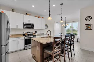 15433 Santa Pola Dr, Wimauma, FL 33598 - Photo 11