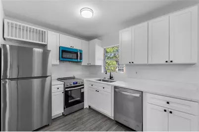 541 E Lime Street, Tarpon Springs, FL 34689 - Photo 7