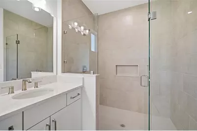 6177 Jensen View Avenue, Apollo Beach, FL 33572 - Photo 9