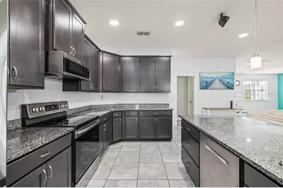 5811 Valentino Way, Lakeland, FL 33812 - Photo 15