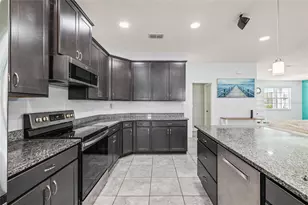 5811 Valentino Way, Lakeland, FL 33812 - Photo 15