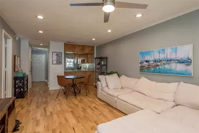 4507 S Oak Drive #P72, Tampa, FL 33611 - Photo 9