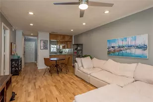 4507 S Oak Dr, Tampa, FL 33611 - Photo 9