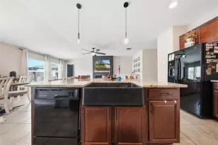 15517 Bawtree Gate Ln, Sun City Center, FL 33573 - Photo 7