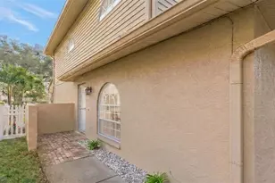 9049 Antigua Dr, Seminole, FL 33777 - Photo 5